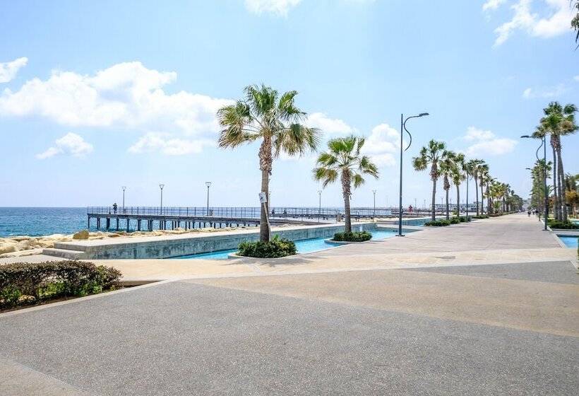 בית מלון כפרי Limassol Old Town Mansion