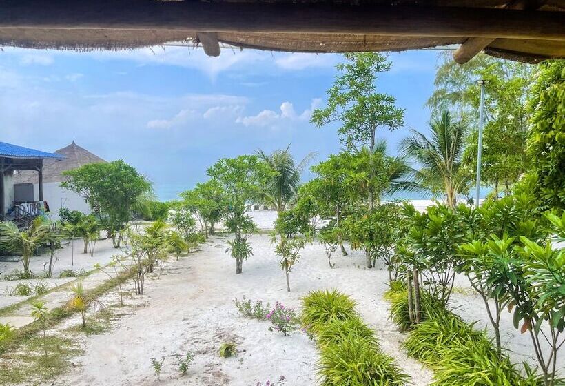 ホテル Long Beach Resort Koh Rong