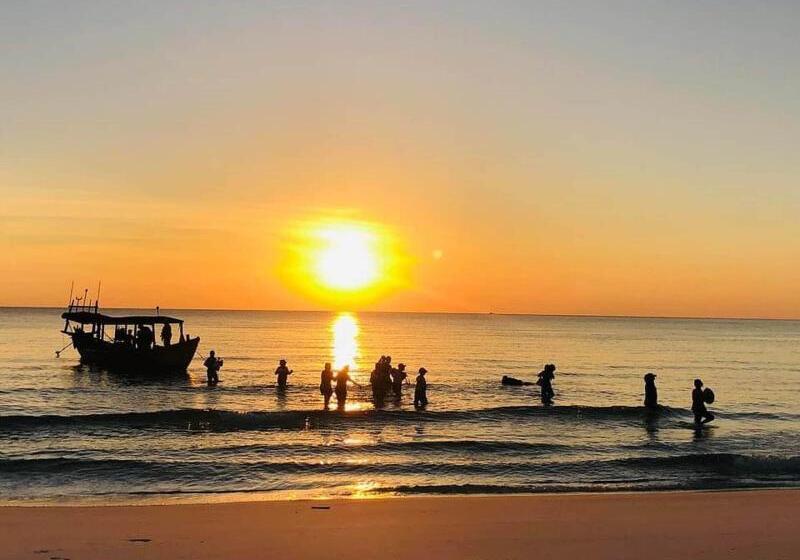 ホテル Long Beach Resort Koh Rong