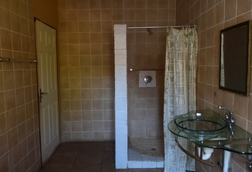 ホテル Mthunzi Lodge