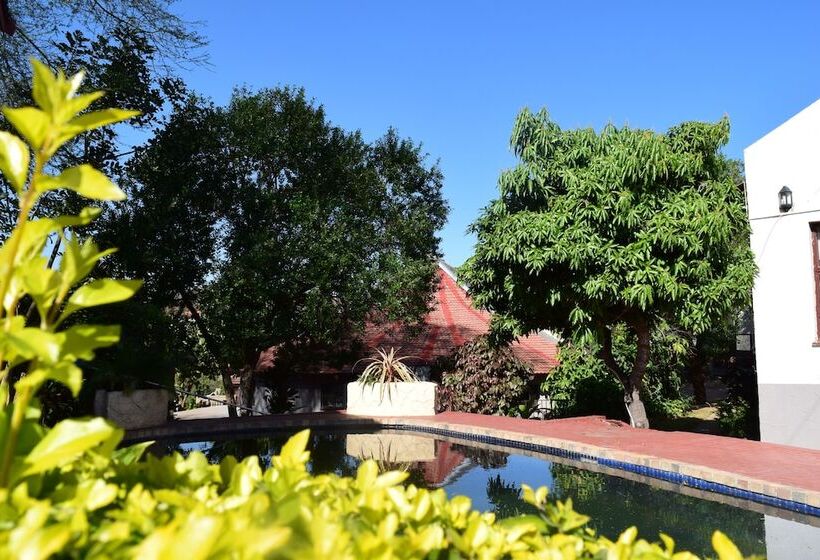 ホテル Mthunzi Lodge