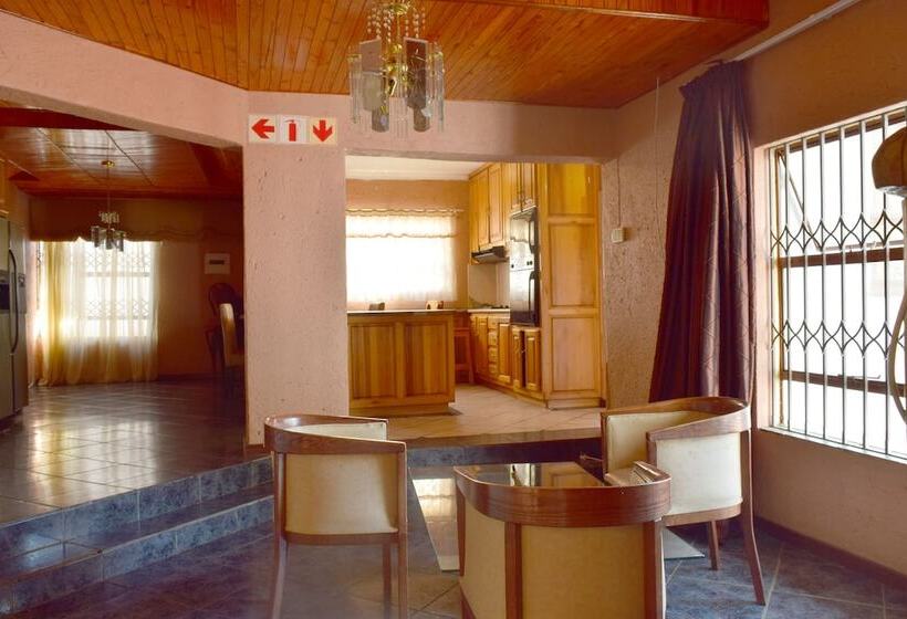 ホテル Mthunzi Lodge