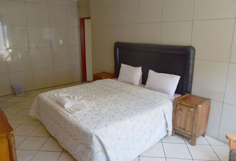 ホテル Mthunzi Lodge