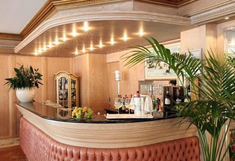 هتل Olympic Palace