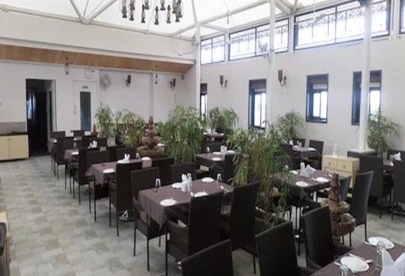 בית מלון כפרי Raj Palace