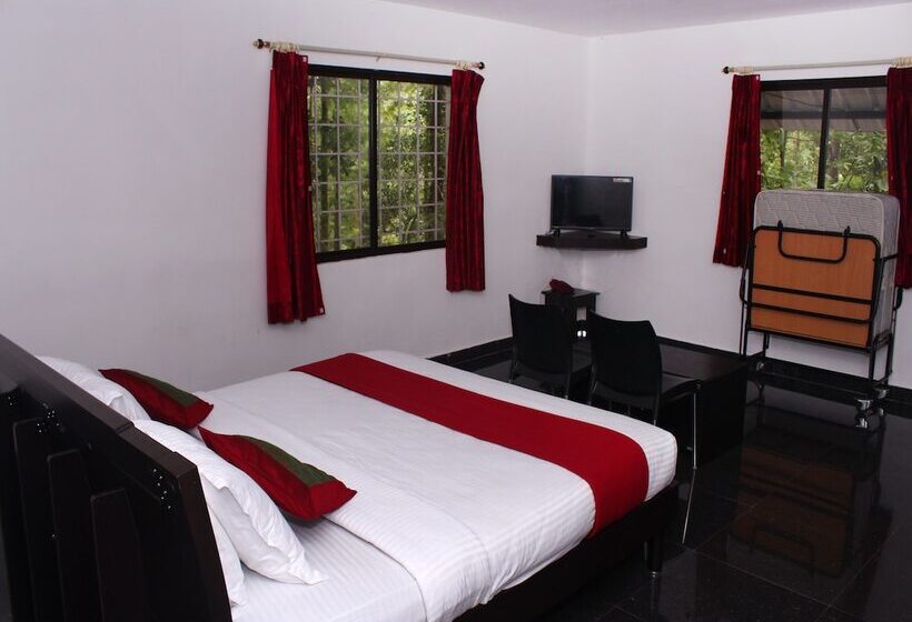 Отель Residenza The Raintrees, Yercaud