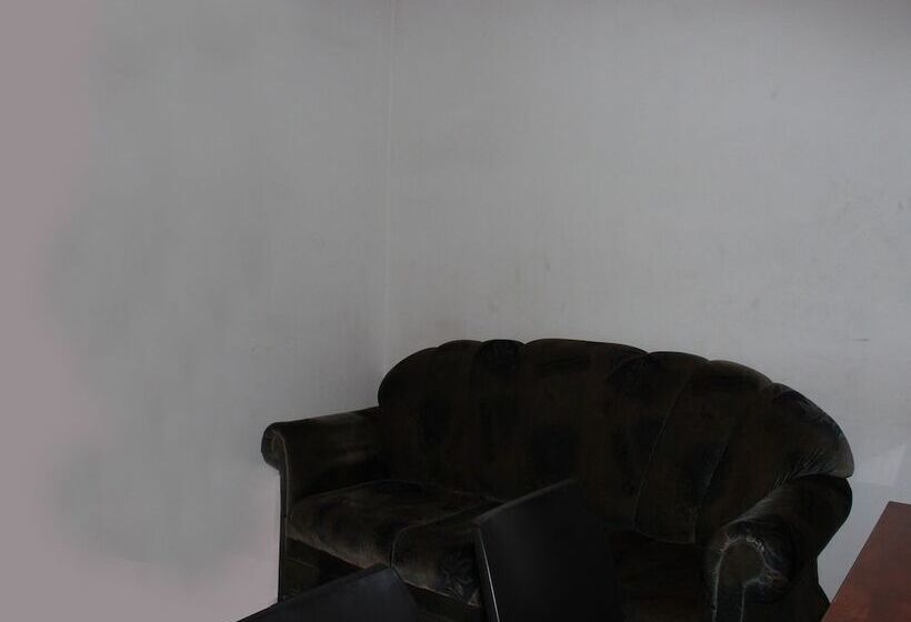 Отель Residenza The Raintrees, Yercaud