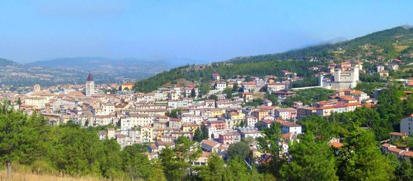 בית מלון כפרי Domus Laetitiae Santa Croce