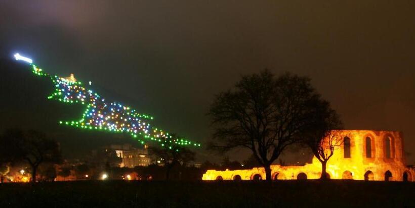 בית מלון כפרי Domus Laetitiae Santa Croce