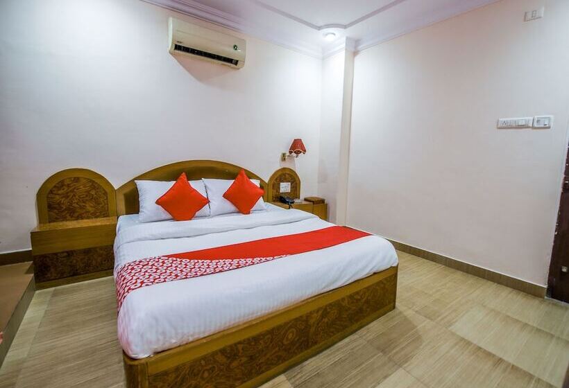 فندق Shree Celebration By Oyo Rooms