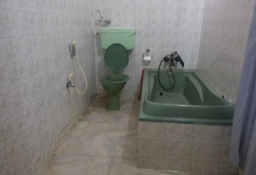 هتل Somasree Homestay