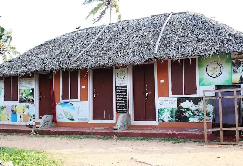 هتل True Blue Beach Resort,trivandrum