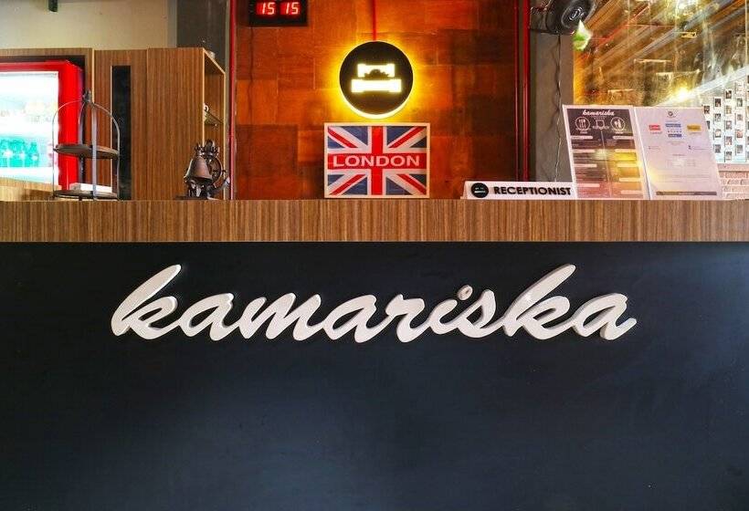 Kamariska Hostel