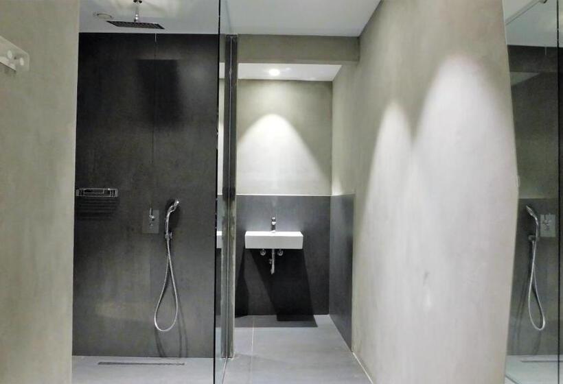 פנסיון 101 Adrianou Apartments