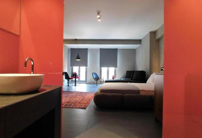 פנסיון 101 Adrianou Apartments