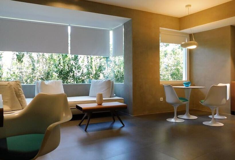 פנסיון 101 Adrianou Apartments