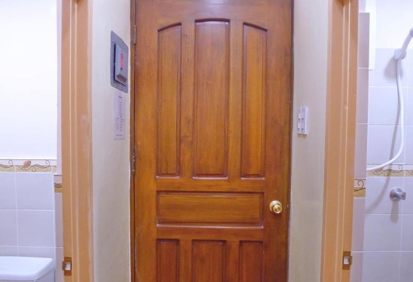 פנסיון Arc Residences