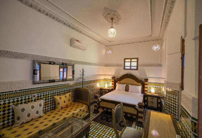 膳宿费 Dar Elinor