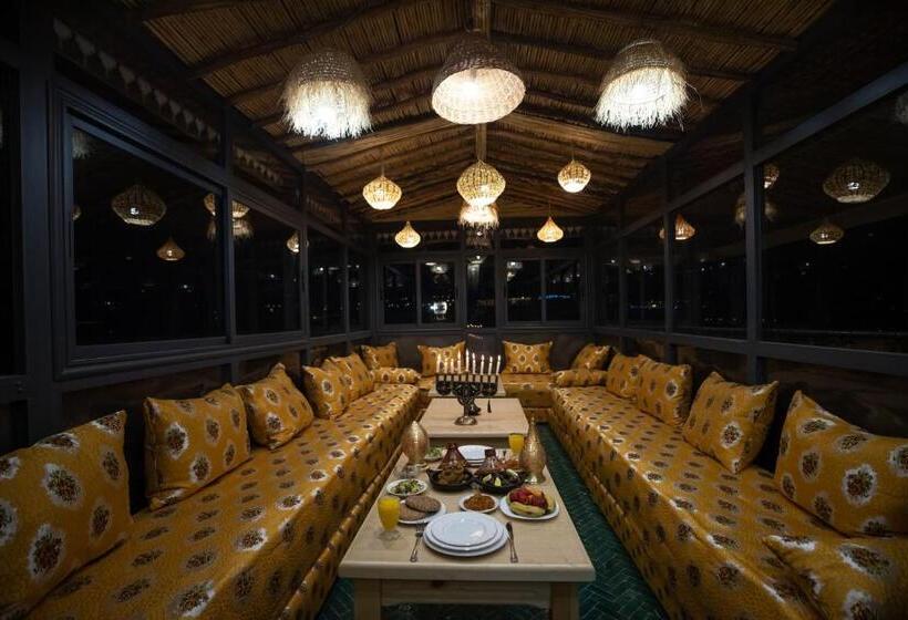 膳宿费 Dar Elinor