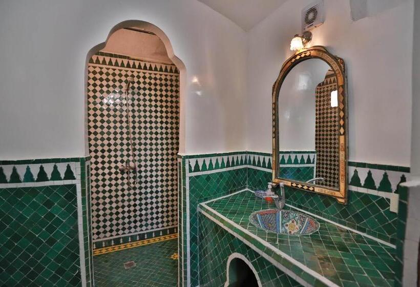 膳宿费 Dar Elinor