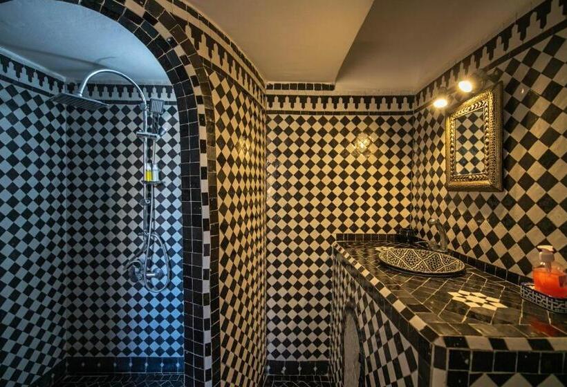 膳宿费 Dar Elinor