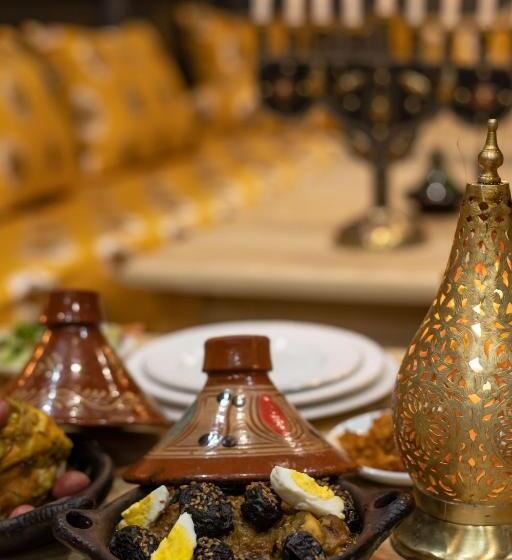 膳宿费 Dar Elinor