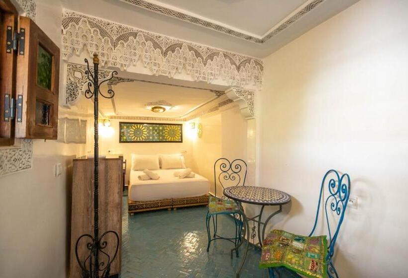 膳宿费 Dar Elinor