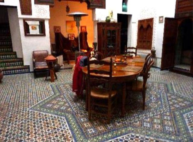 膳宿费 Dar Melody