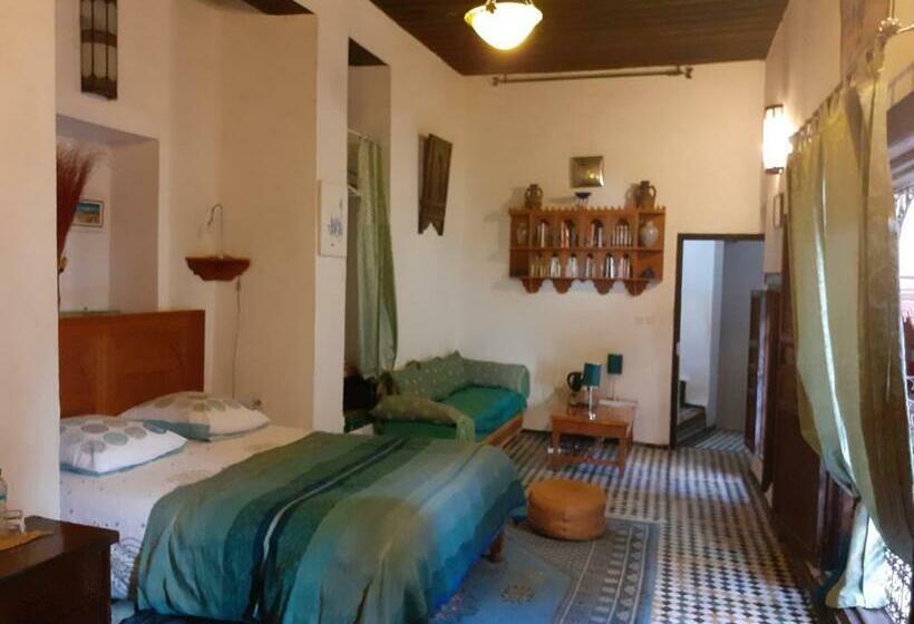 膳宿费 Dar Melody