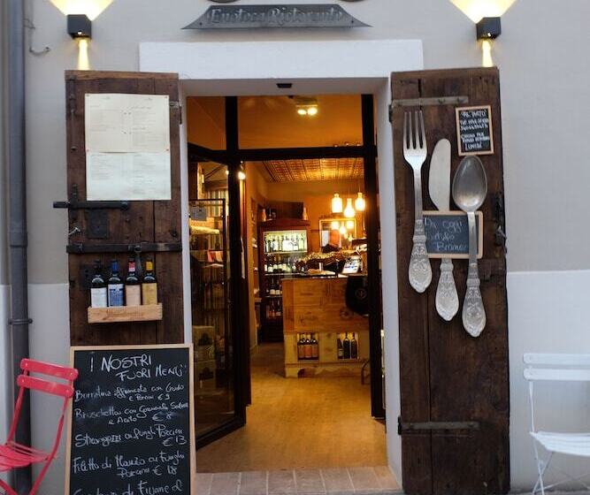 פנסיון La Rocca Guest House & Spa