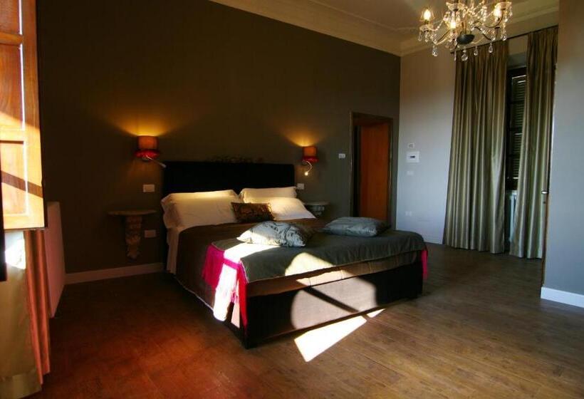 פנסיון La Rocca Guest House & Spa