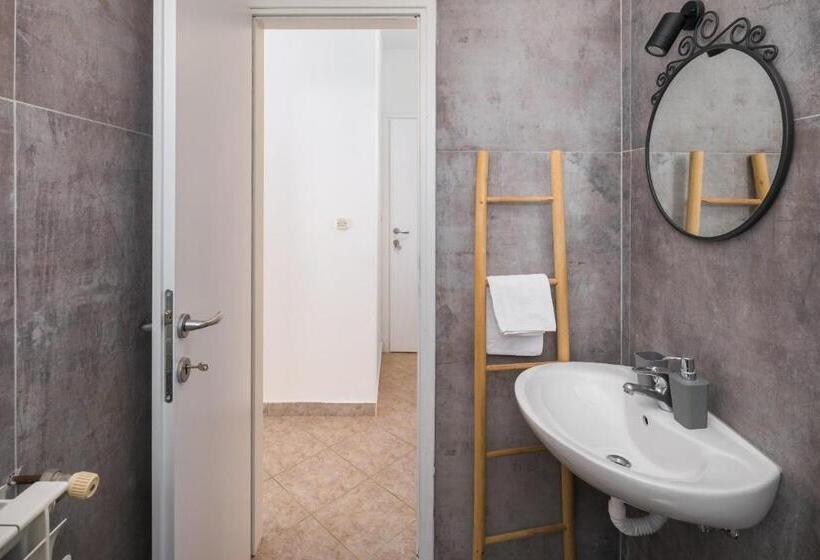 펜션 Martina Guest House