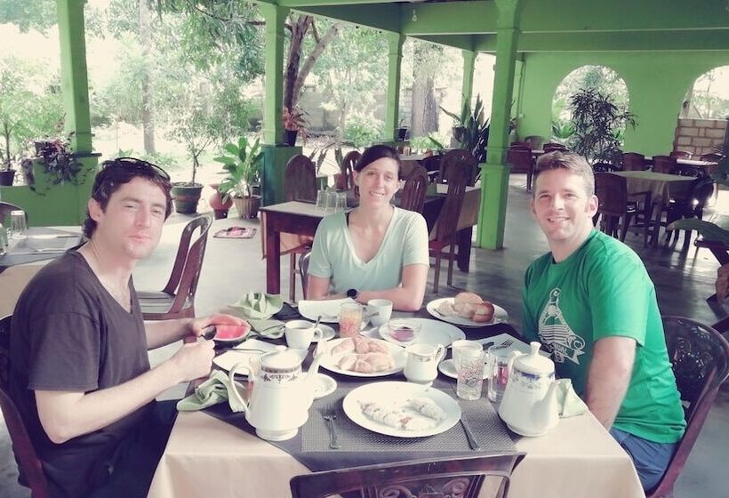 膳宿费 Paradise Guest House