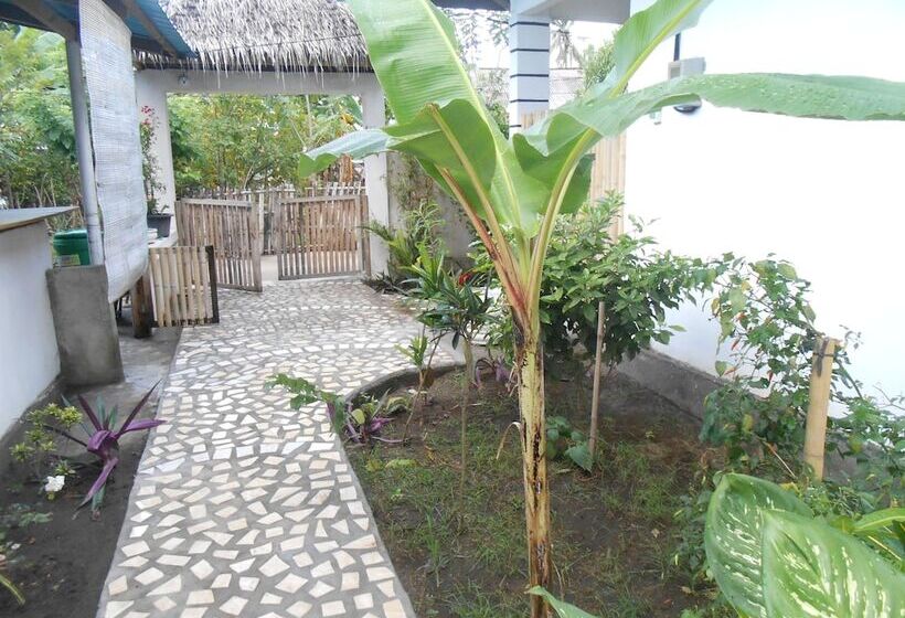 بنسيون Sari Laut