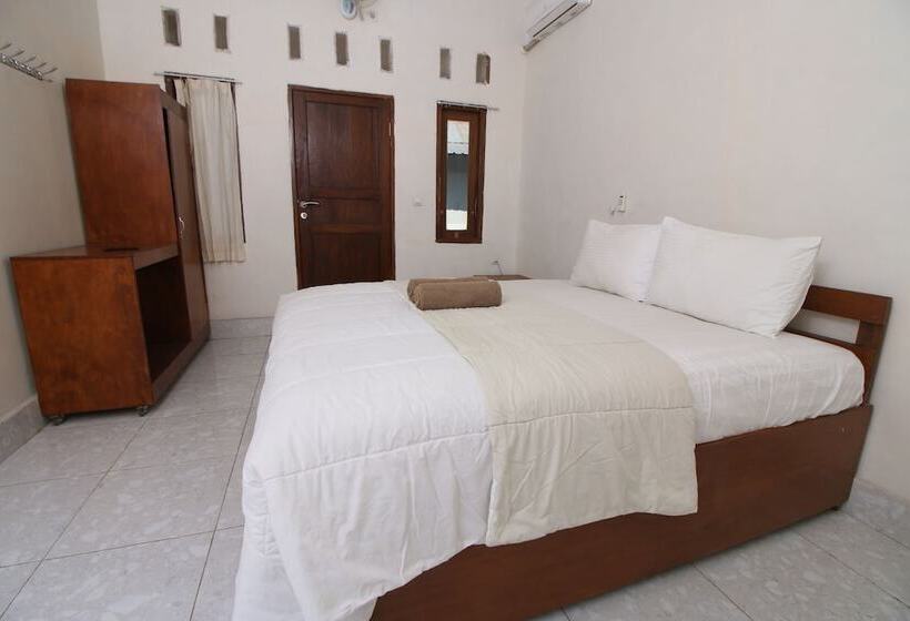 بنسيون Sari Laut