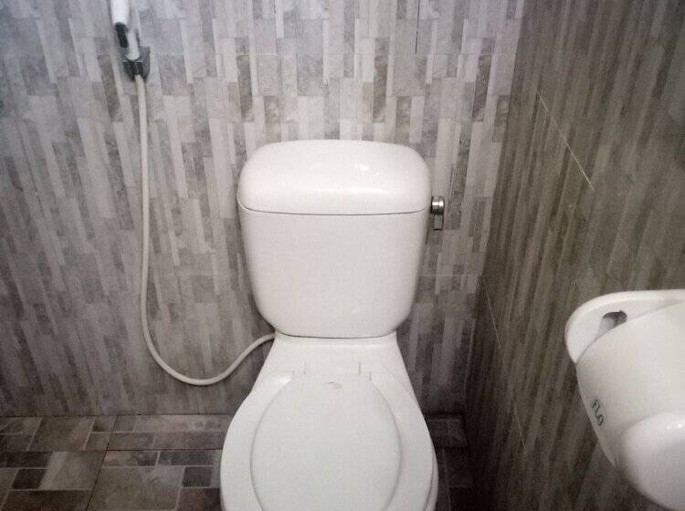 بنسيون Sari Laut