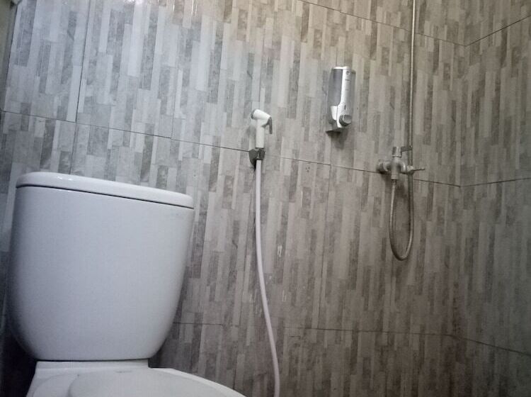 بنسيون Sari Laut