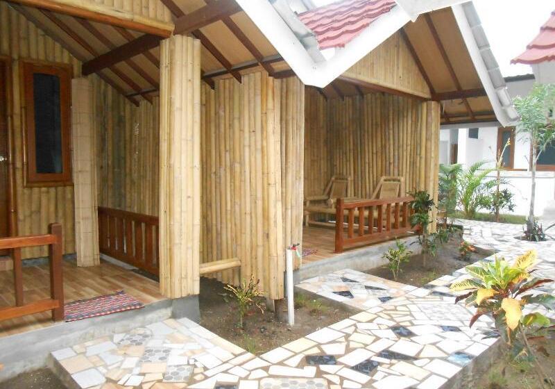 بنسيون Sari Laut