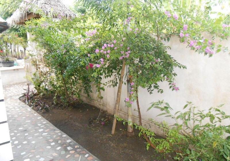 بنسيون Sari Laut