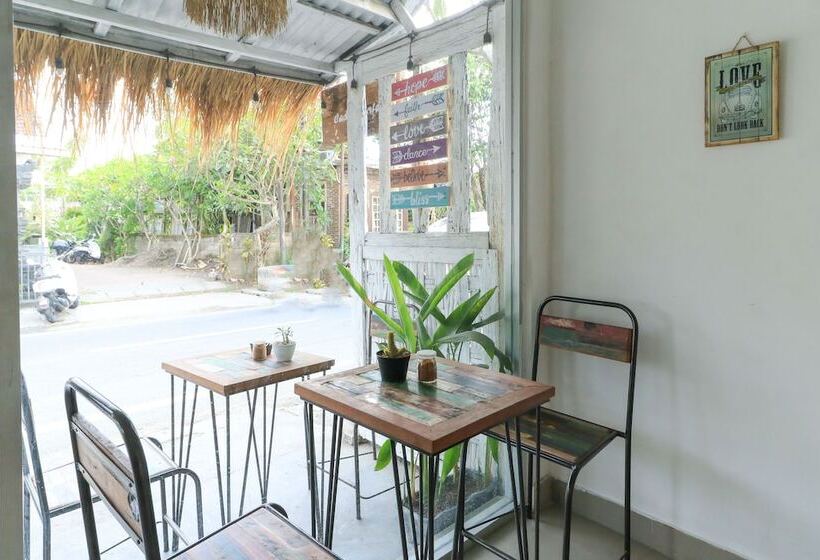 بنسيون The Wina Echo Beach Guest House