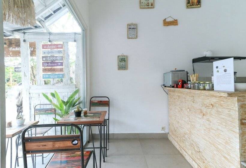 بنسيون The Wina Echo Beach Guest House