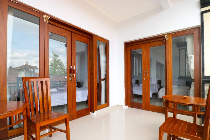 بنسيون The Wina Echo Beach Guest House