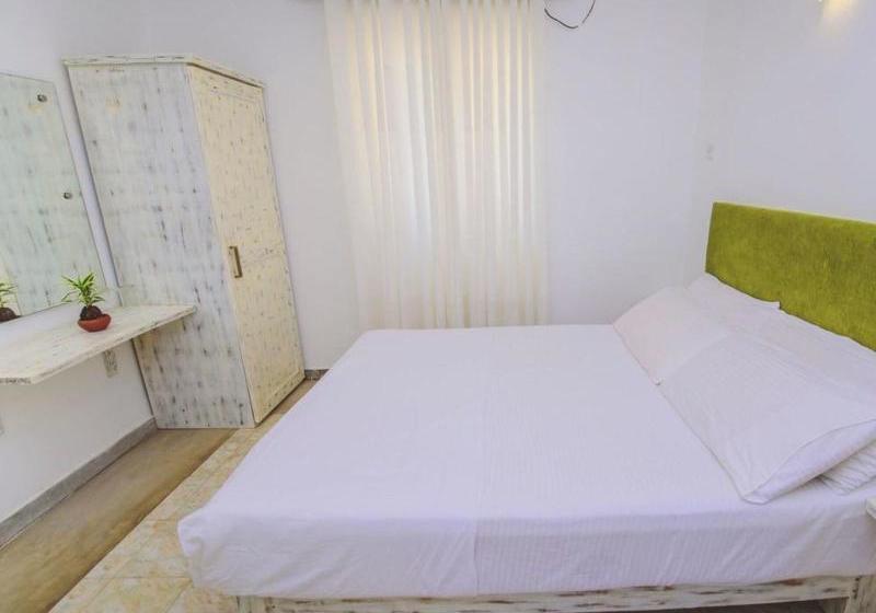 بنسيون Una J Villa