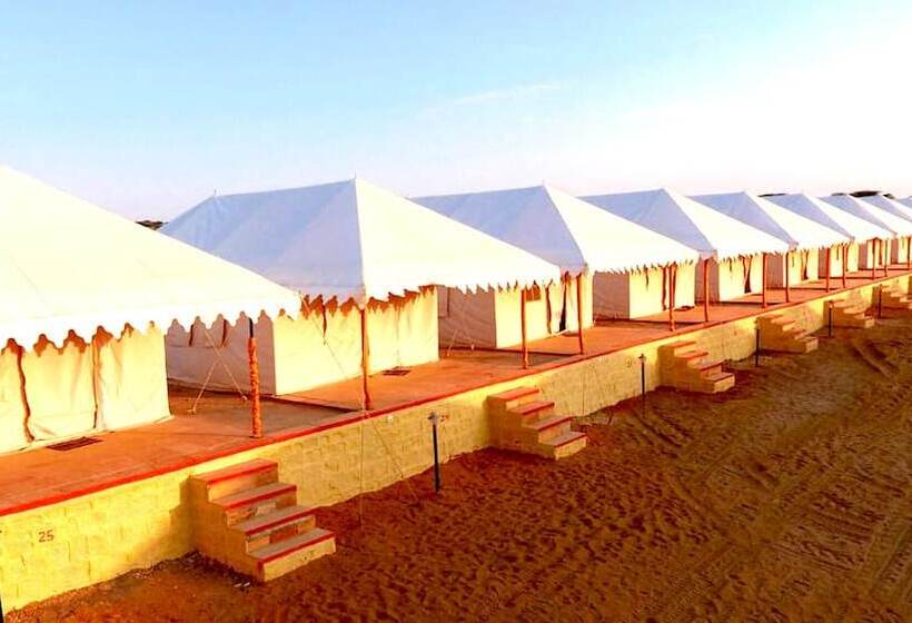 منتجع Sheesh Mahal Desert Camp