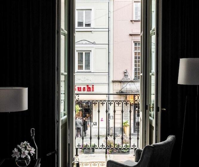 Teatro Boutique Old Town   Destigo Hotels