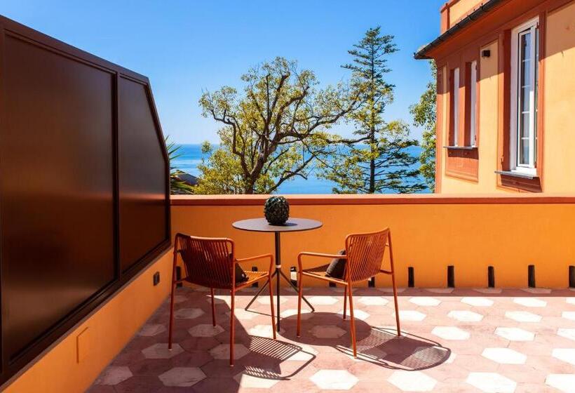 Villa Riviera Resort