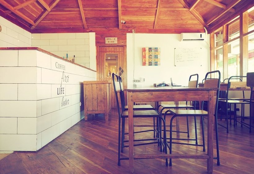 فندق صغير The Palm Komodo