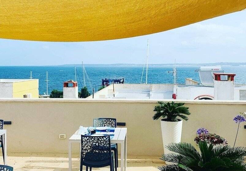 مبيت وإفطار Dei Del Mare Extra Luxury