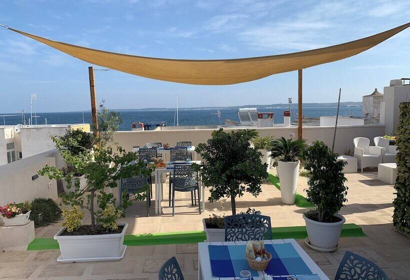 مبيت وإفطار Dei Del Mare Extra Luxury