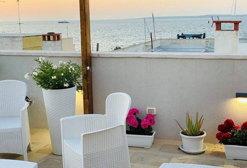 مبيت وإفطار Dei Del Mare Extra Luxury